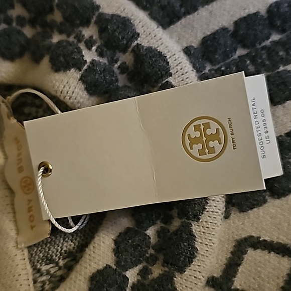 NWT Tory Burch Melange Wool Sweater. Grey/Ivory Size Large - Picture 5 of 6